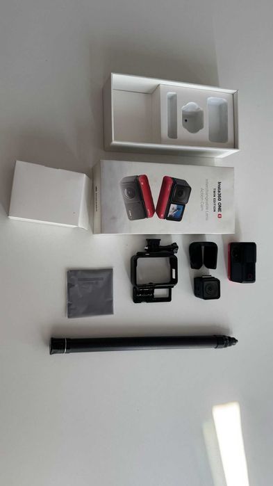 Vând camera acțiune Insta 360 One R Twin Edition