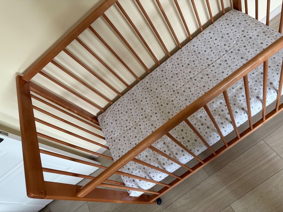 Кровать детская с матрасом