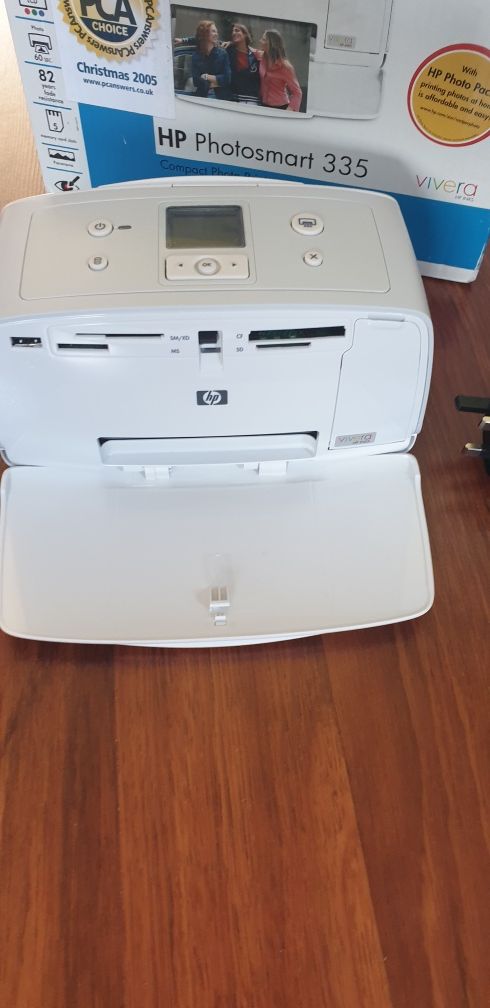 Compact foto printer