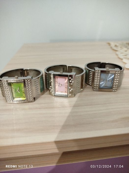 Дамски часовници за 15 до 50 лева