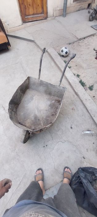 Arava qalin metaldan yasalgan