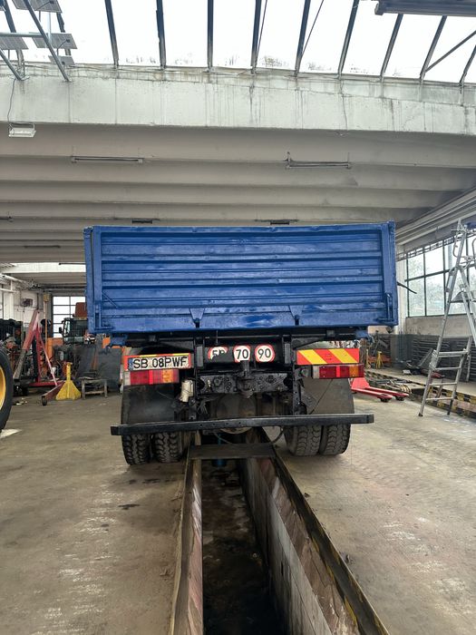 Autobasculanta Iveco Eurocargo 18 tone