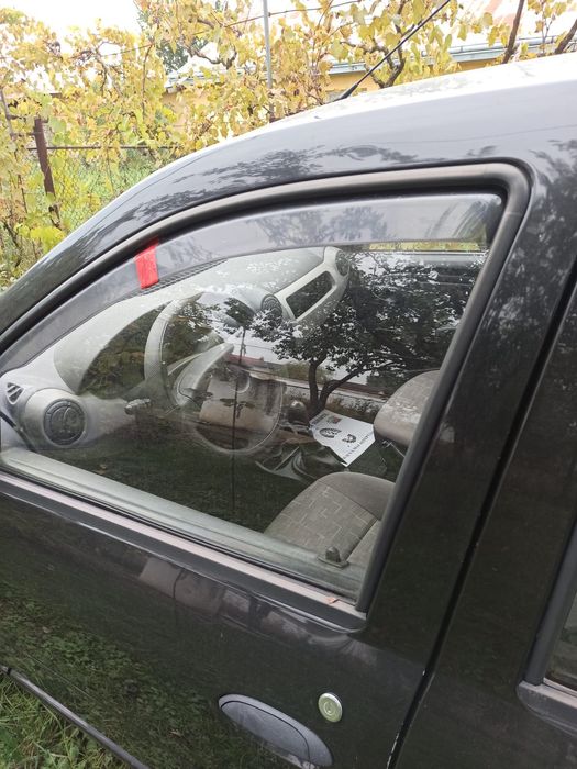 Vând Logan 1.4 MPI bine întreținut