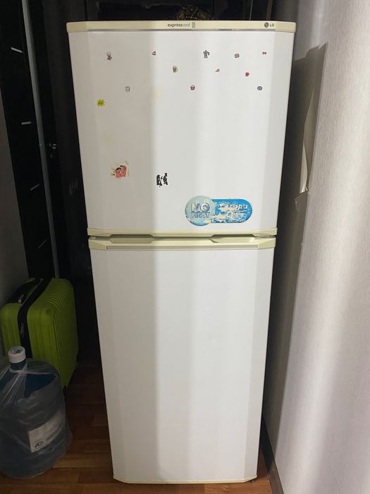 Продается Холодильник LG