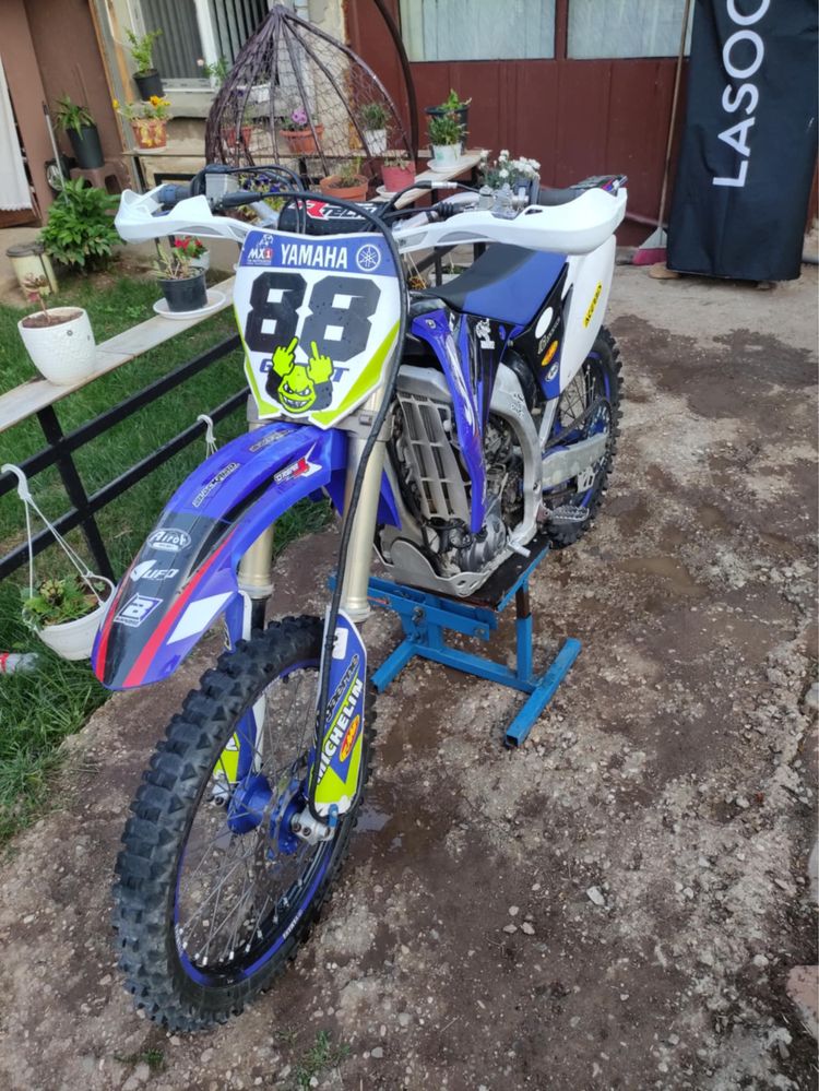 Yamaha 450 YZF.