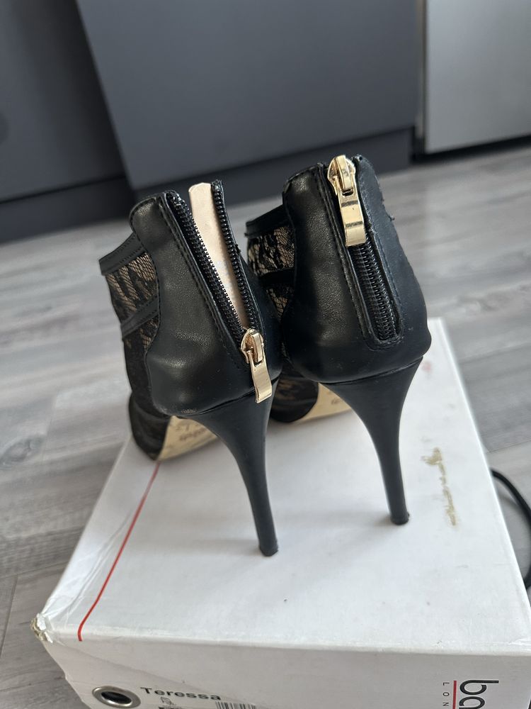 Туфли ажурные, за 6000