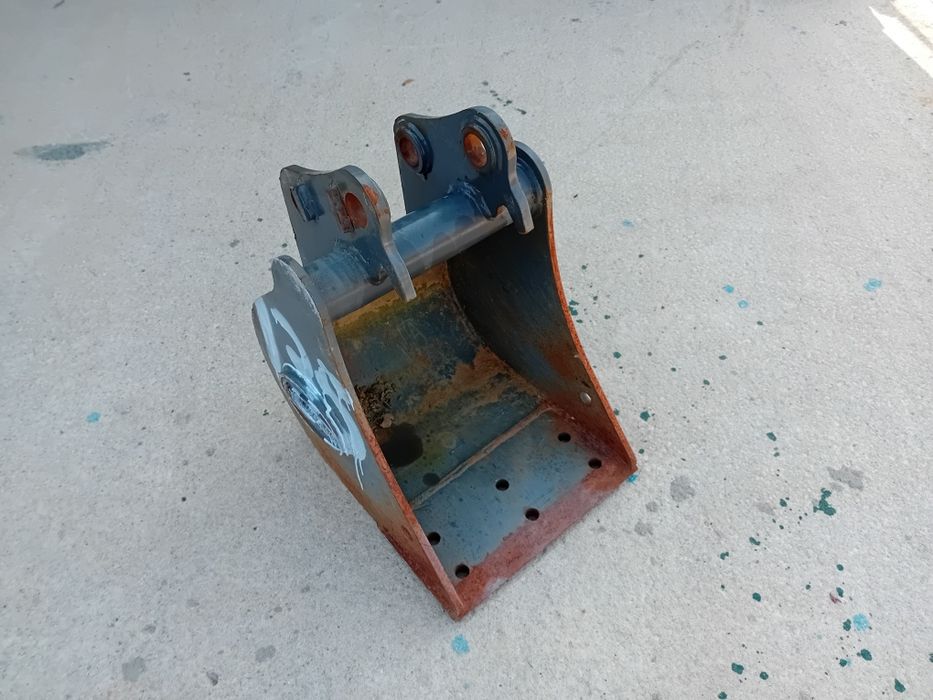 Cupa noua 30 cm miniexcavator 1.6 2 tone