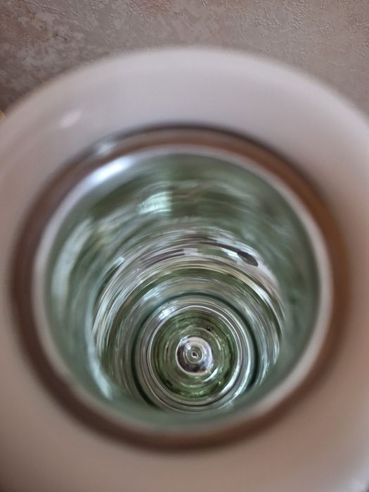 Термос  на  1л новый  в упаковке