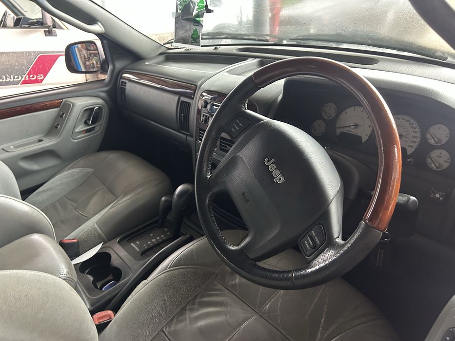 Jeep grand cherokee 4.7 HO на части