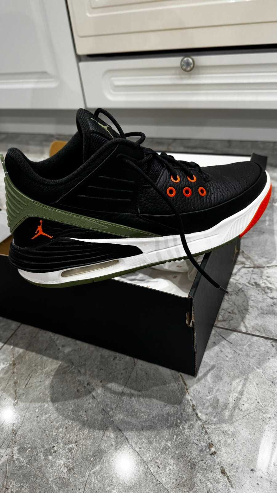 Оригинални мъжки маратонки Nike Jordan Max Aura5