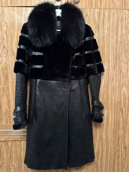 Дубленка с воротником из песца