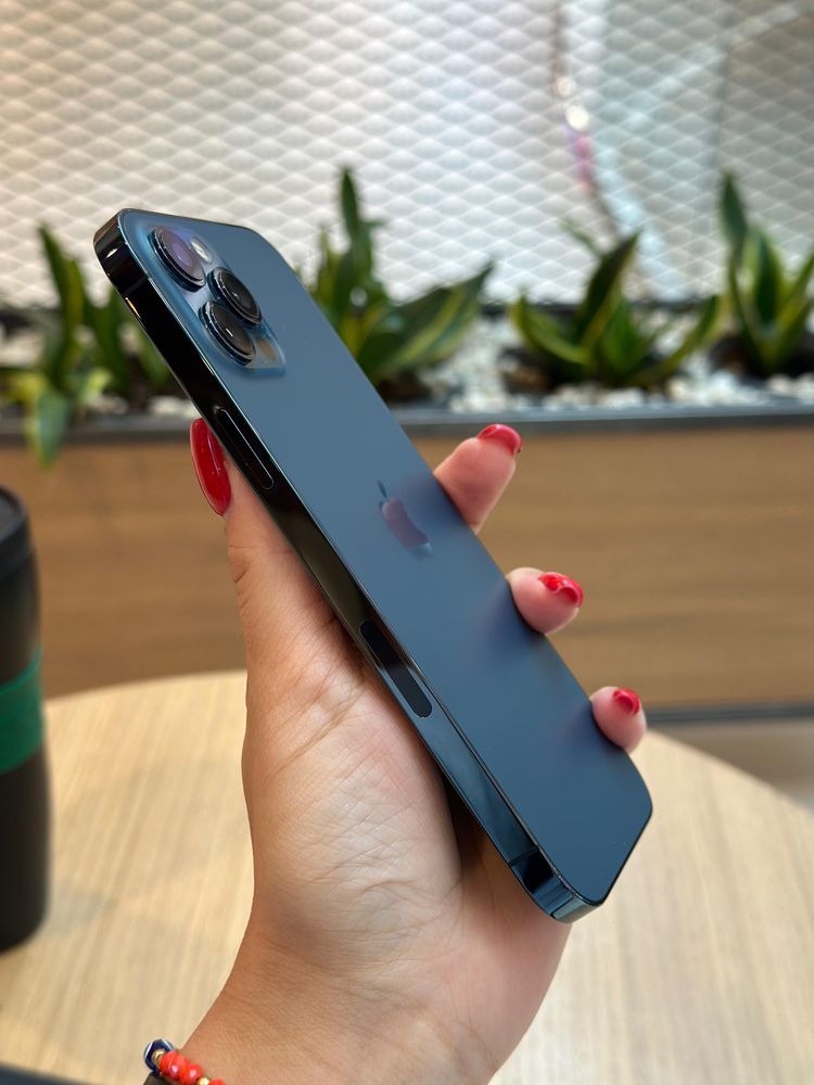 iPhone 12 Pro Max/256gb/ как новый