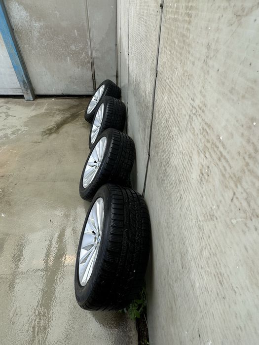Зимни гуми с джанти за БМВ 245/50/18