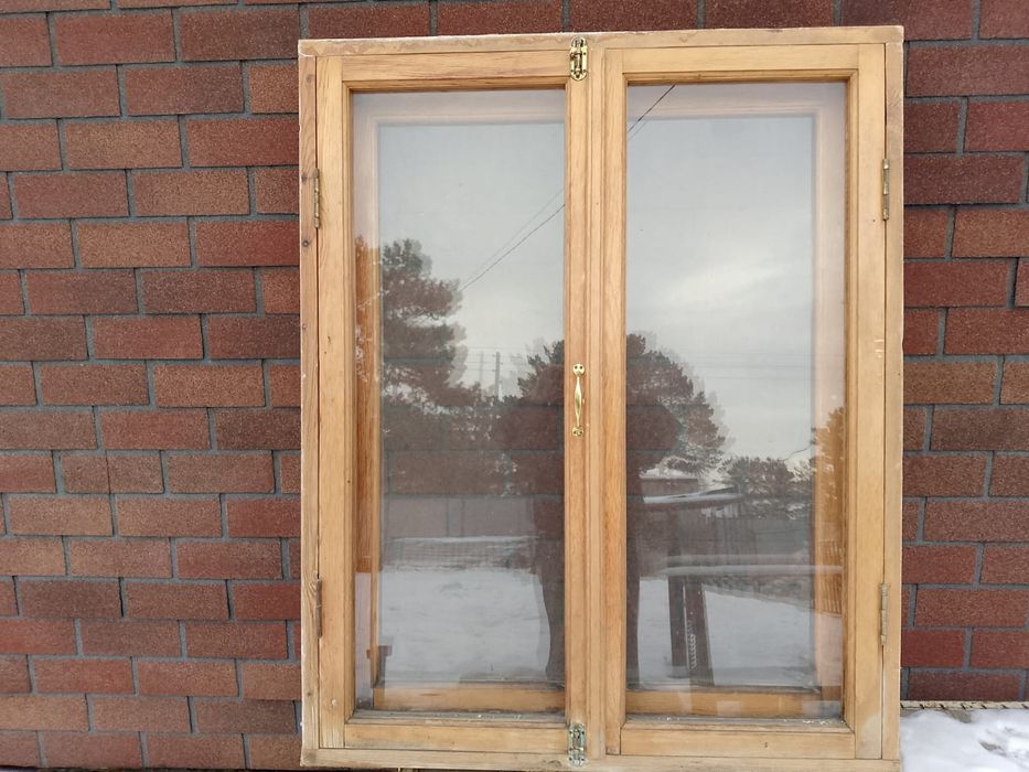 Оконный блок деревянный