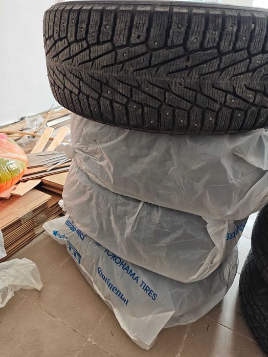 Зимняя шипованная резина 265/65/17