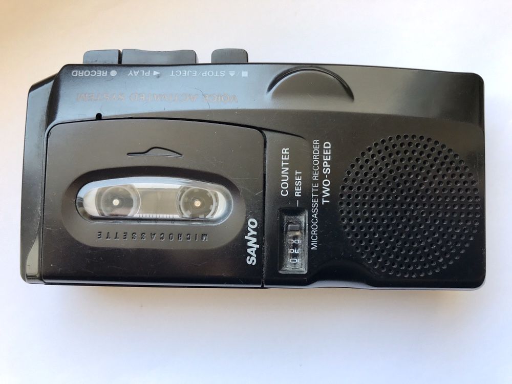 Reportofon Microcassette Recorder Sanyo M-5699 two speed
