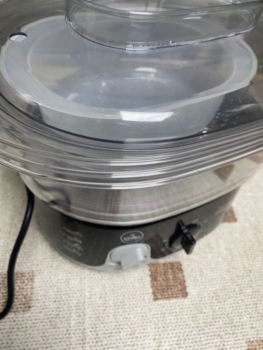 Aparat de gătit cu aburi