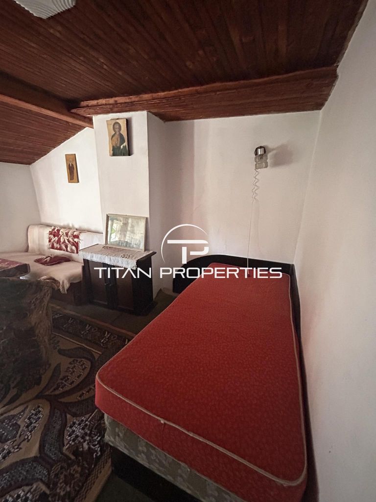 Дава се под наем Етаж от къща в Варна, м-т Траката - 75 кв.м за 400 € - Снимка #4