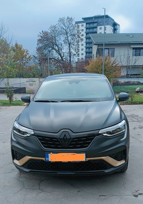 Renault Arkana Engineered E-tech full hybrid 145cp