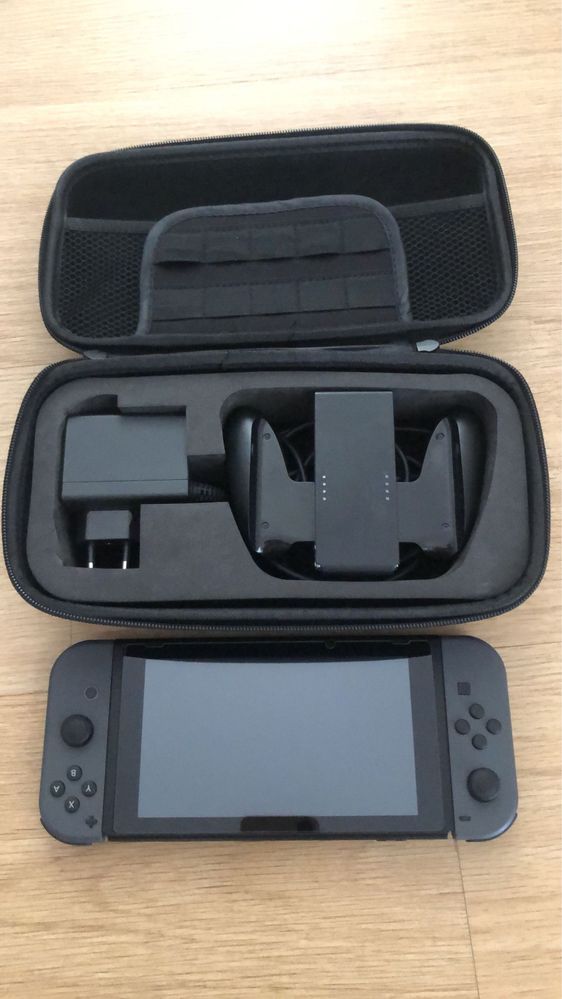 Nintendo Switch V2 Grey Edition