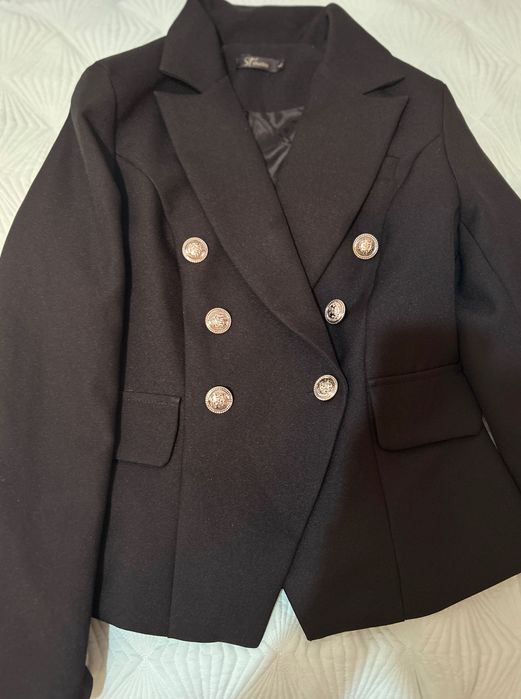 Стильная пиджак новая