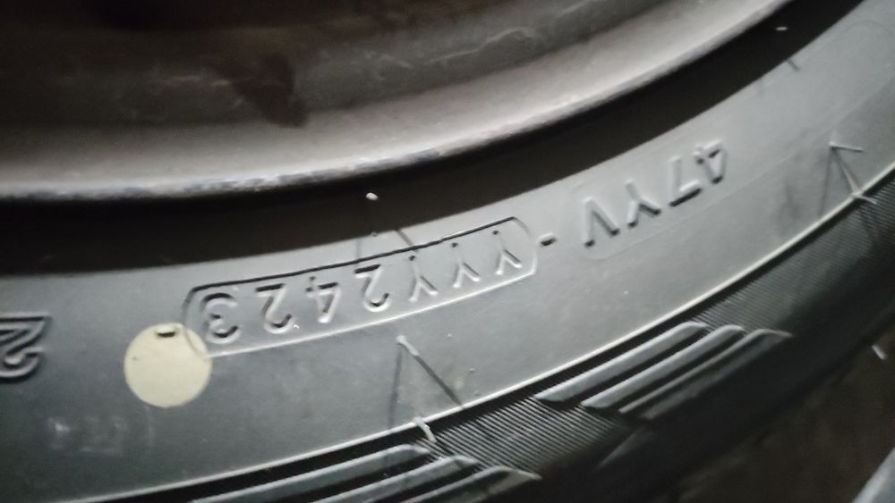 Зимни гуми с джанти Yokohama 215 70 16 за mitsubishi