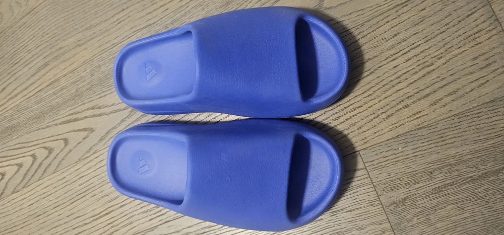 Papuci, slap yezzi 43-44