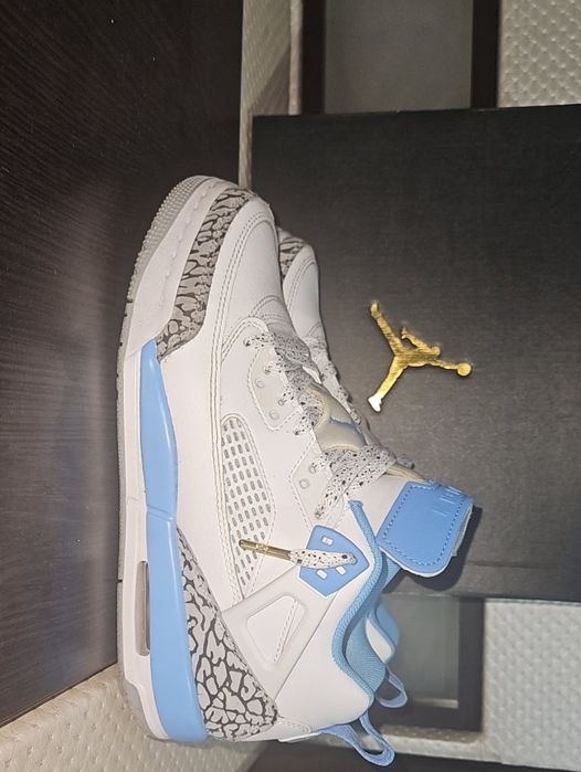 Jordan Spizike University Blue Wolf Grey