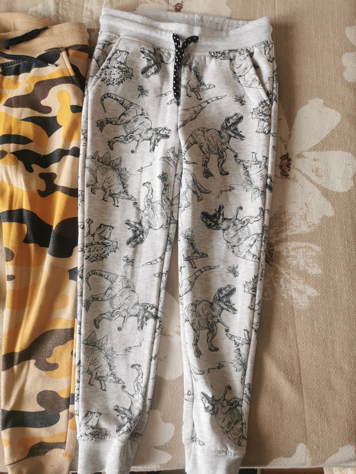 Lot pantaloni baiat Dopodopo 128(7-8 ani)