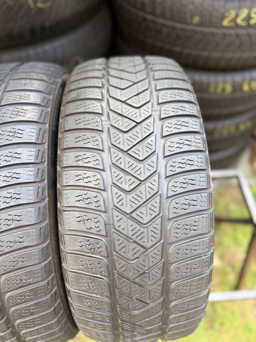205 50 17 Anvelope Pirelli, stare foarte bună! Profil 5.5 mm