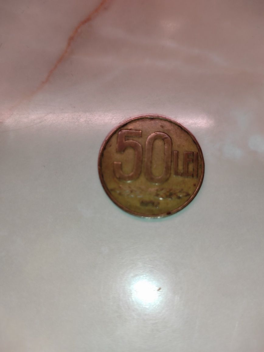 Vand moneda 50 lei  anul 1992