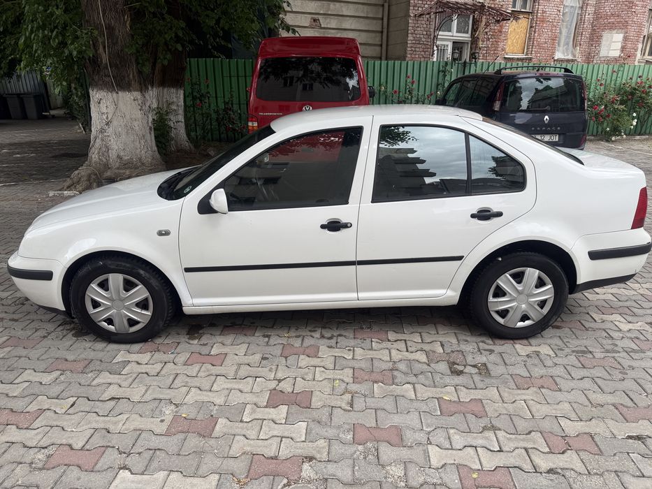 Volkswagen BORA 1.9 TDI Unic Proprietar