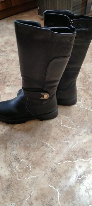 Продаются сапоги женские, размер 38