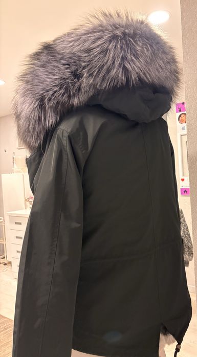 Geaca parka neagra cu blana naturala