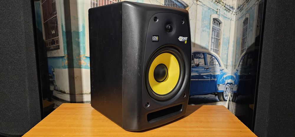 Muzicalitate boxe active monitoare KRK Rokit 8 G 2 sau ESI nEar 08