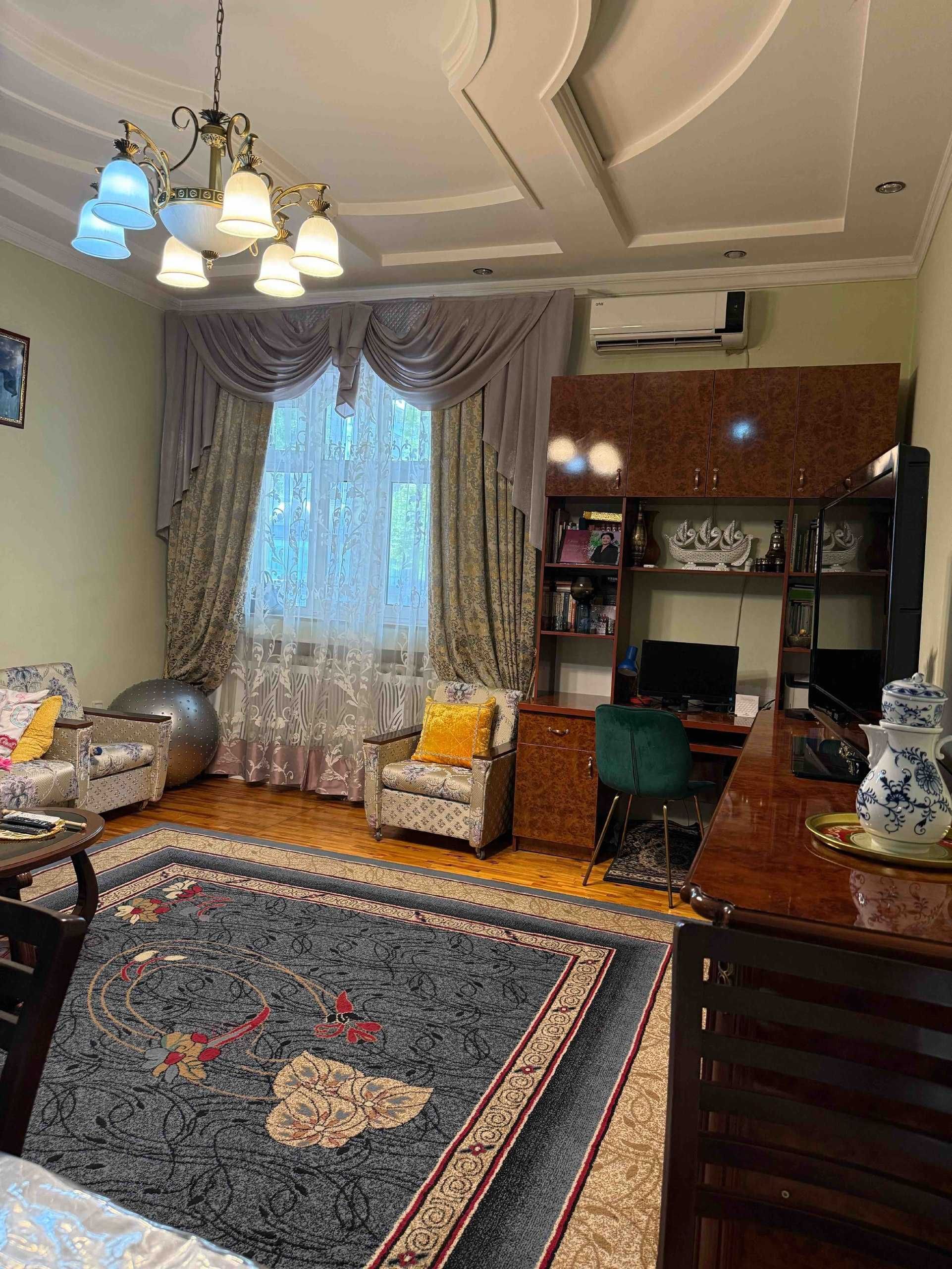 Продажа 2х ком квартира  Буюк ипак йули (Ц-1)