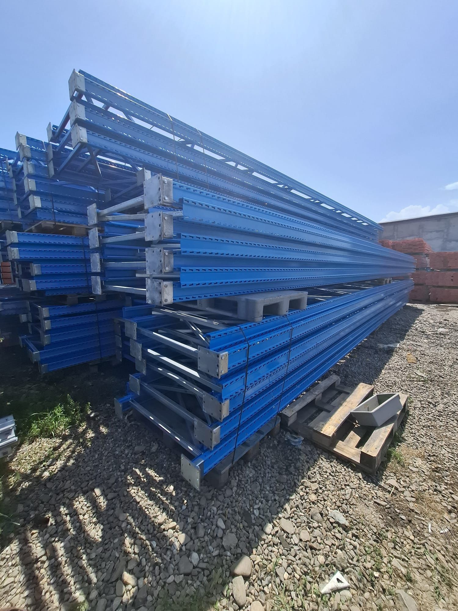 Rafturi metalice industriale