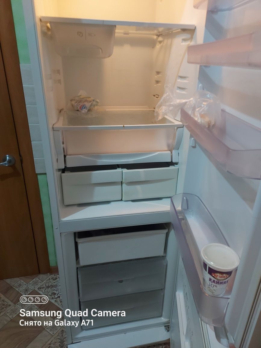 Холодильник продается срочно
