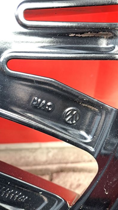 Оригинални джанти Фолксваген 18 цола 5 112  гуми 235 55 18