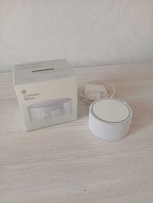 Станция Яндекс мини 2, с часами
