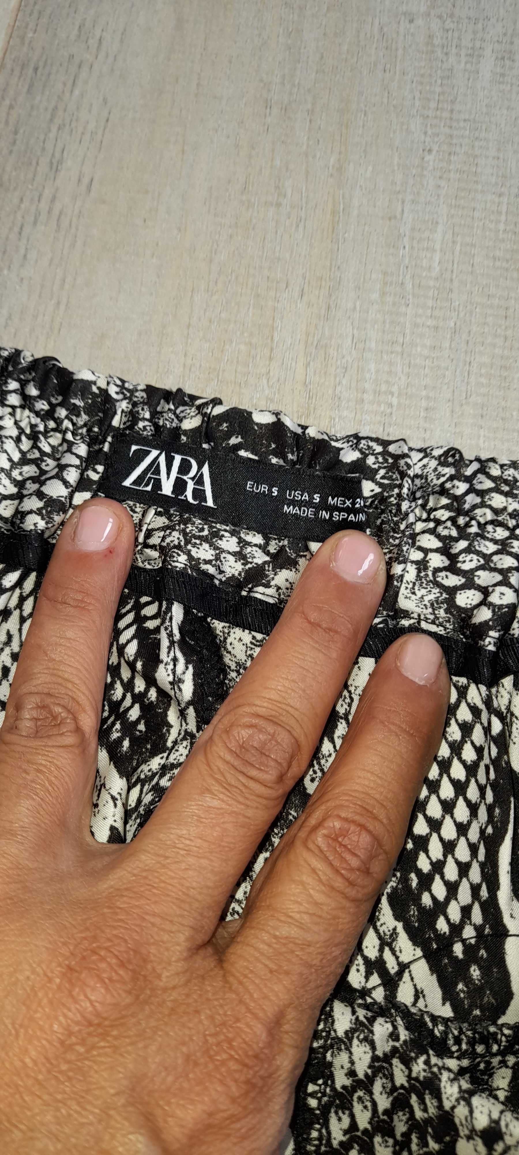 Чудесни дрехи ZARA