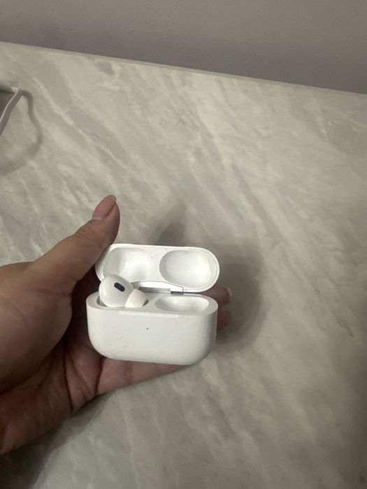 Airpods pro 2 б/у наушиники