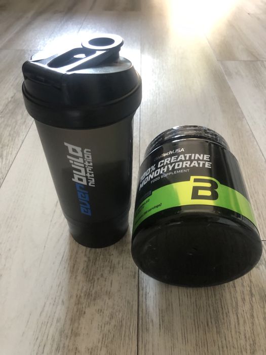 Creatina monohidrata+shake cadou!