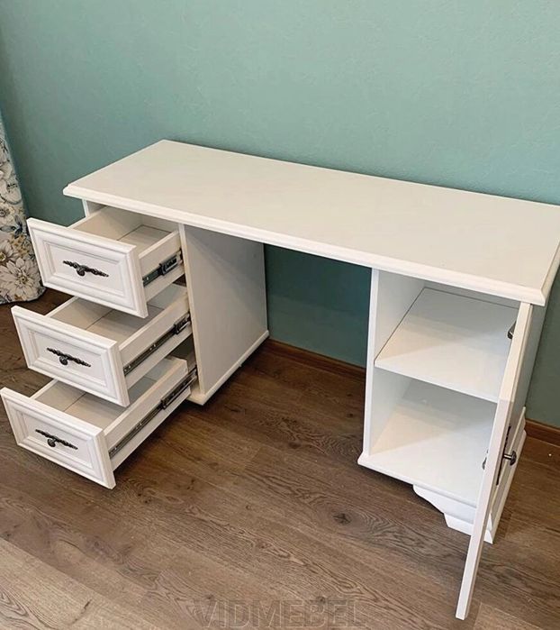 Кентуки Дамский столик+ зеркало