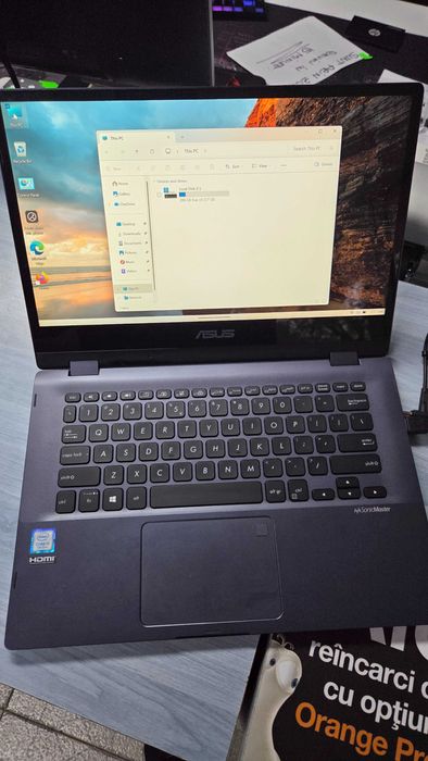 ASUS VivoBook Flip TP412U – Laptop 2-în-1, Touchscreen, impecabil