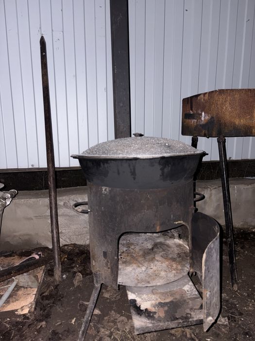 Очаг с казаном в комплекте