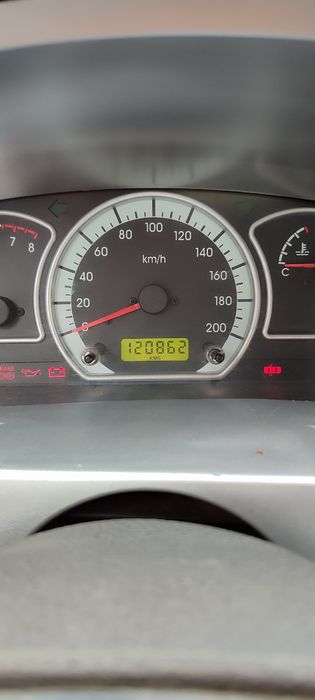 Продам свою Нексия 2