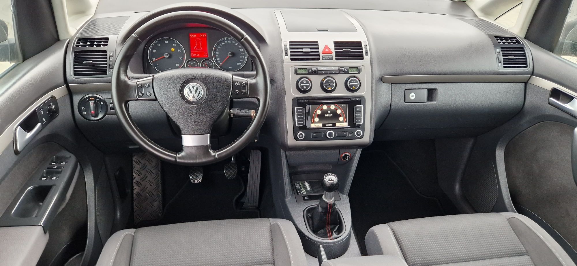 Vand Vw Touran 1.4 TSI EURO5 RAR EFECTUAT 2010 RATE Import Germania