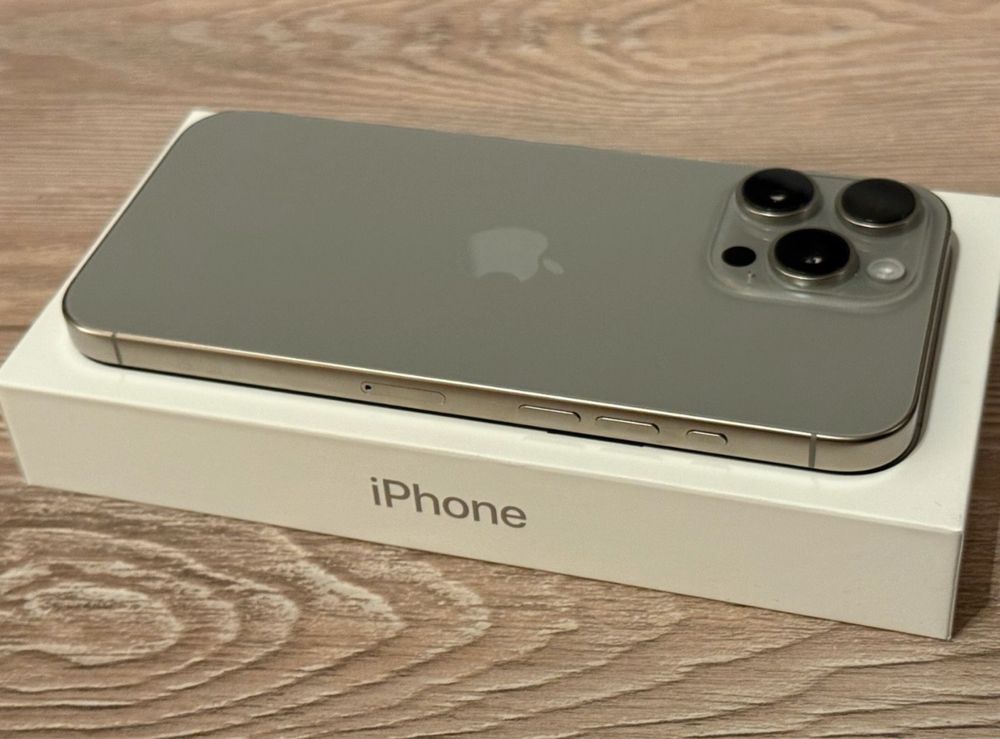 Iphone 16 Pro Max 256GB гаранционен