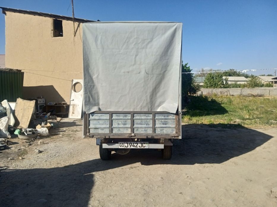 DongFeng yuk mashina